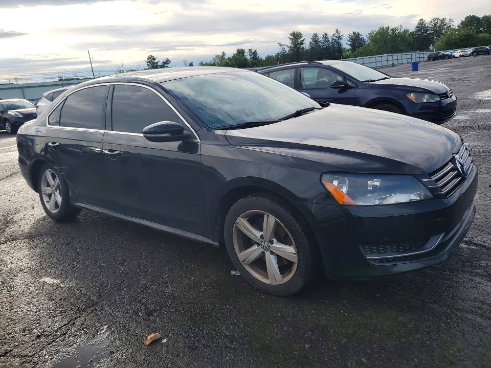 67802796 :رقم المزاد ، 1VWBP7A34CC096026 vin ، 2012 Volkswagen Passat مزاد بيع