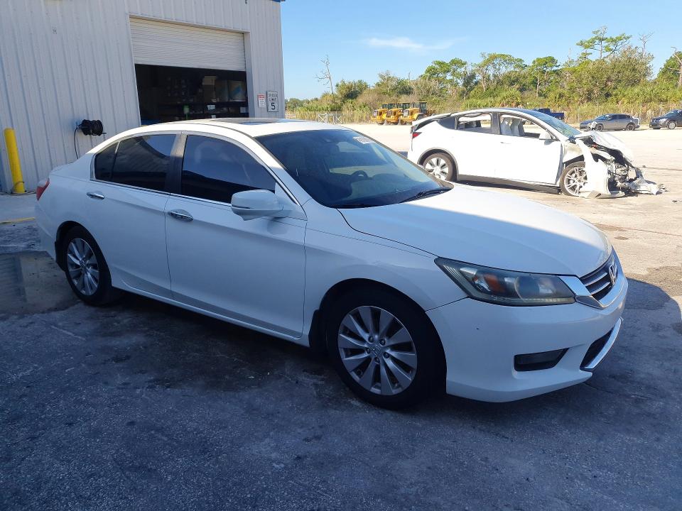 Продажа на аукционе авто 2014 Honda Accord, vin: 1HGCR2F8XEA224259, номер лота: 69108676