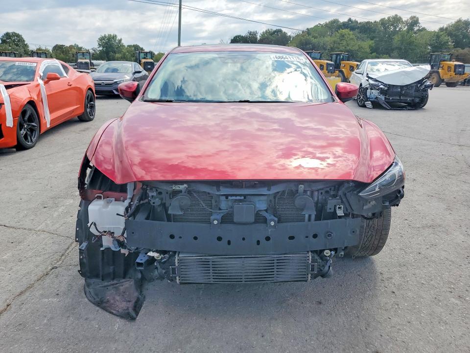 Продаж на аукціоні авто 2018 Mazda 6, vin: JM1GL1TY3J1315139, номер лоту: 68641176