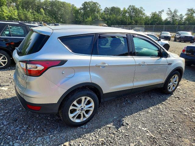 2017 Ford Escape მანქანა იყიდება აუქციონზე, vin: 1FMCU9GD0HUB45988, აუქციონის ნომერი: 67209116