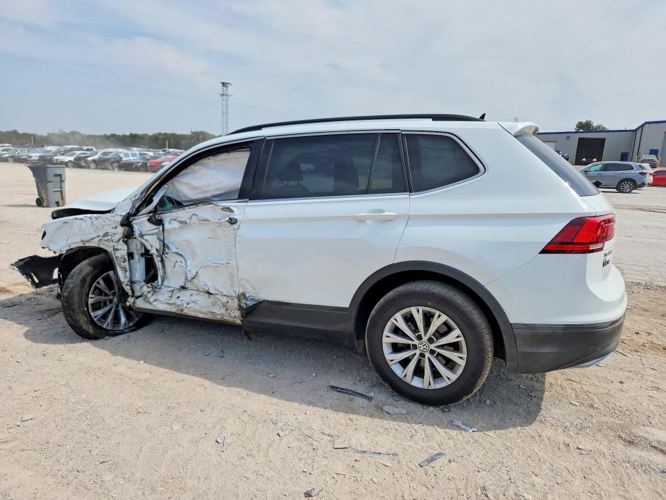 Продажа на аукционе авто 2019 Volkswagen Tiguan, vin: 3VV2B7AX0KM066265, номер лота: 70076916