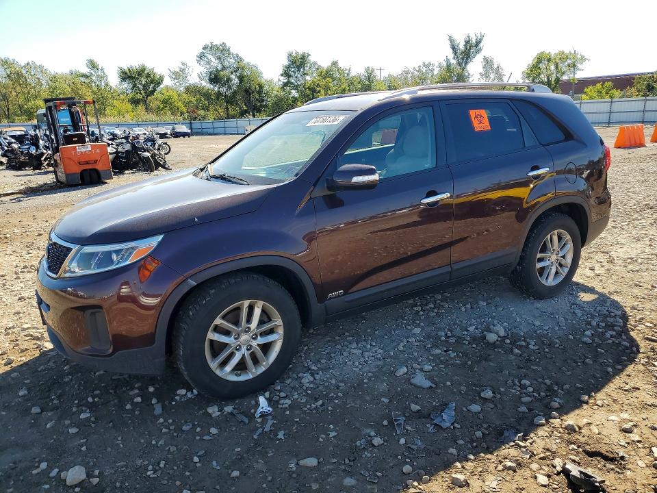 70700136 :رقم المزاد ، 5XYKTDA79FG605544 vin ، 2015 Kia Sorento مزاد بيع