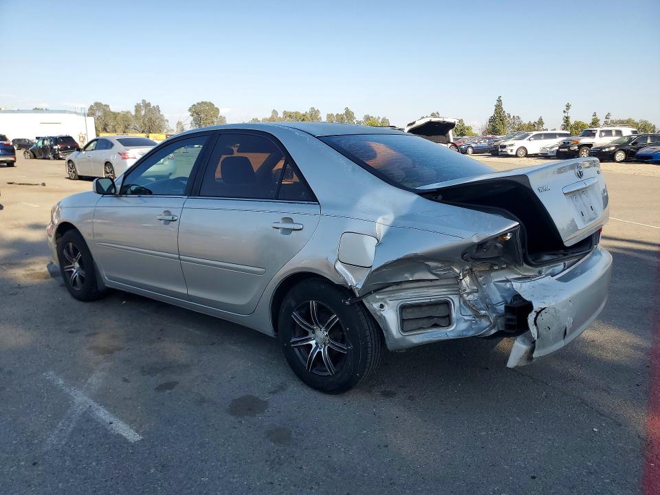 2005 Toyota Camry მანქანა იყიდება აუქციონზე, vin: 4T1BE32K25U599683, აუქციონის ნომერი: 70155166