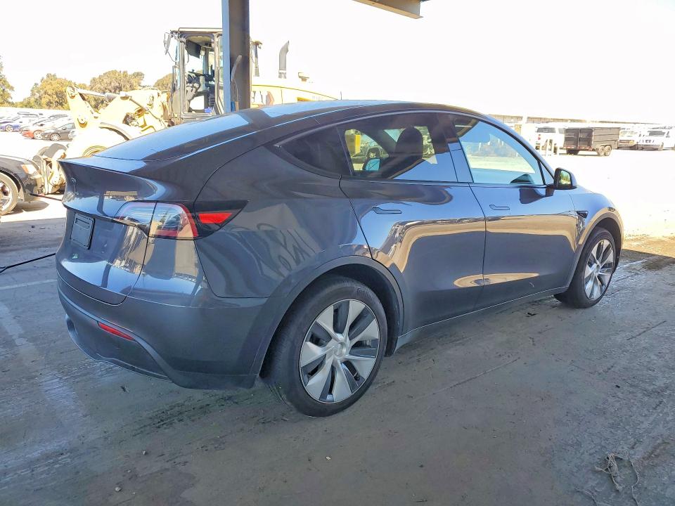 2023 Tesla Model Y მანქანა იყიდება აუქციონზე, vin: 7SAYGDEE1PF879470, აუქციონის ნომერი: 71185516