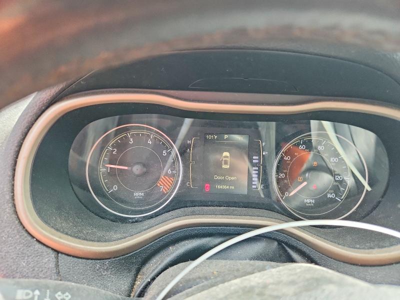 71270936 :رقم المزاد ، 1C4PJLCB0EW204151 vin ، 2014 Jeep Cherokee مزاد بيع