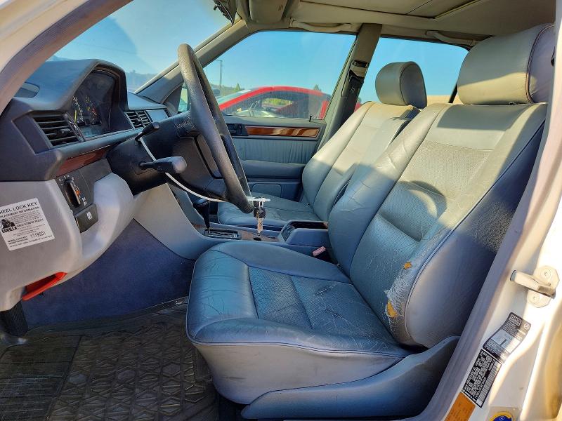 Продажа на аукционе авто 1994 Mercedes-benz E, vin: WDBEA32E1RC104813, номер лота: 67479946