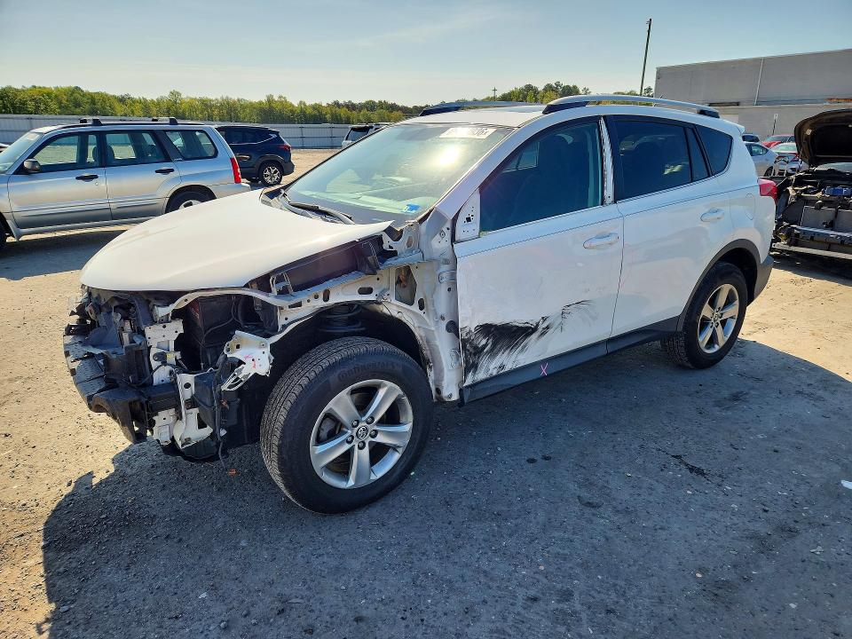 Продаж на аукціоні авто 2015 Toyota Rav4, vin: 2T3RFREV8FW240495, номер лоту: 69344936