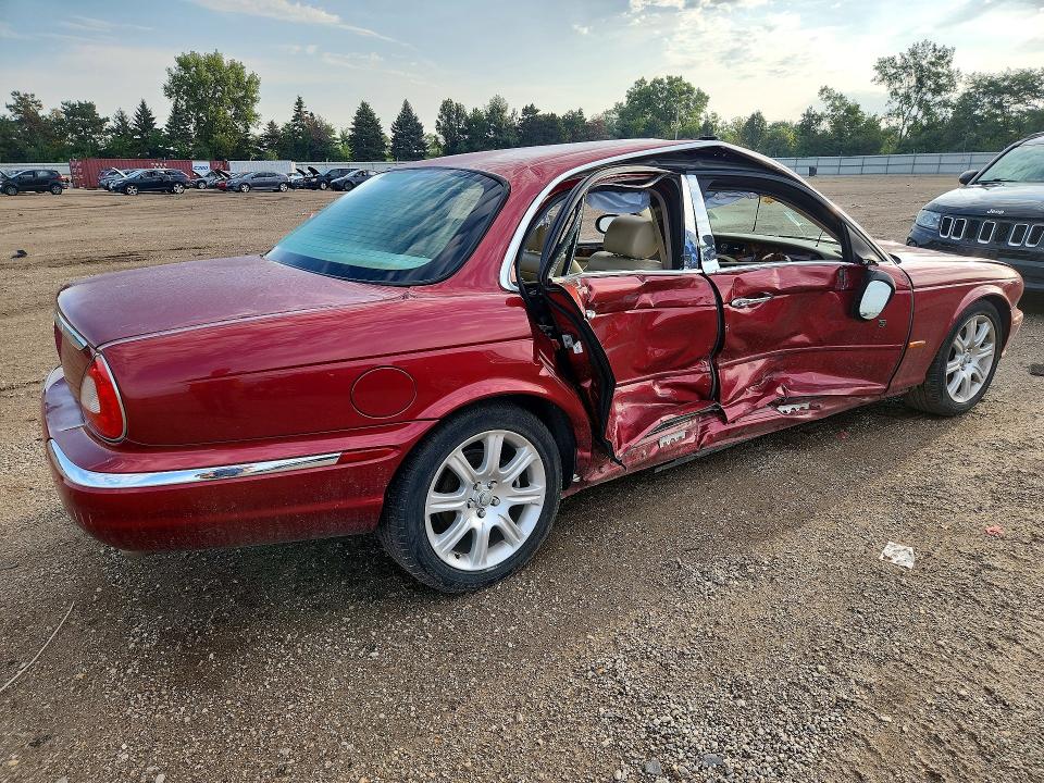 67099206 :رقم المزاد ، SAJWA79C85SG39238 vin ، 2005 Jaguar Xj8 مزاد بيع