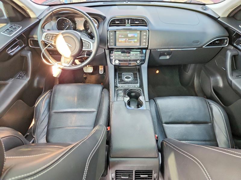 Aukcja sprzedaży 2017 Jaguar F-pace, vin: SADCL2BV1HA883268, numer aukcji: 68112396