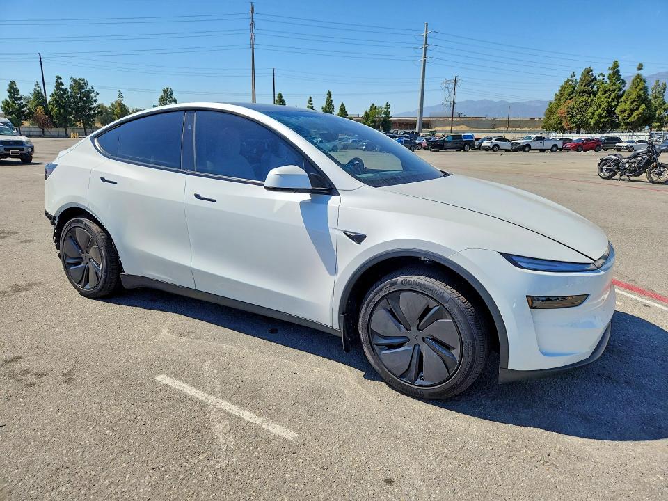 Продаж на аукціоні авто 2026 Tesla Model Y, vin: 7SAYGDED8TF520117, номер лоту: 69523276