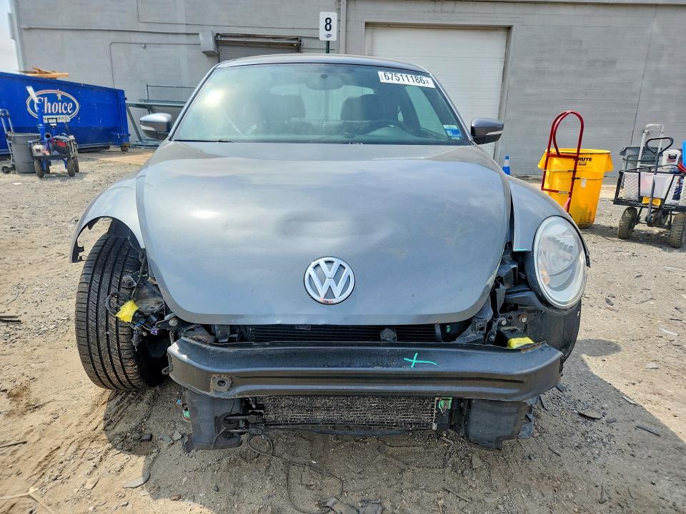 2012 Volkswagen Beetle მანქანა იყიდება აუქციონზე, vin: 3VWJP7AT3CM609261, აუქციონის ნომერი: 67511186