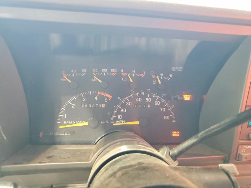 68942326 :رقم المزاد ، 1GKEC16KXRJ733468 vin ، 1994 Gmc Suburban مزاد بيع