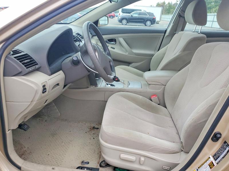 70701326 :رقم المزاد ، 4T4BF3EK8AR021046 vin ، 2010 Toyota Camry مزاد بيع