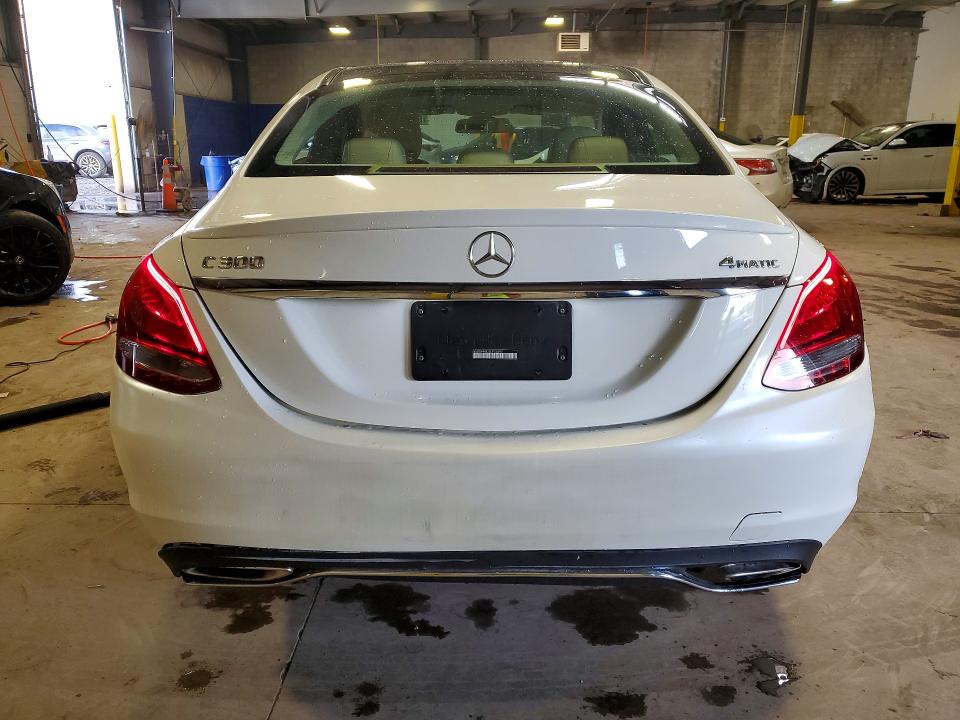 Продаж на аукціоні авто 2016 Mercedes-benz C, vin: 55SWF4KB3GU105592, номер лоту: 68214546