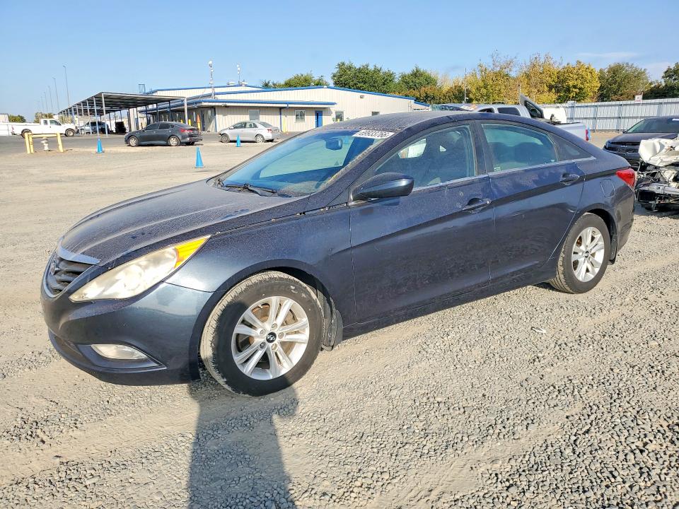 2013 Hyundai Sonata მანქანა იყიდება აუქციონზე, vin: 5NPEB4AC5DH658423, აუქციონის ნომერი: 69933766