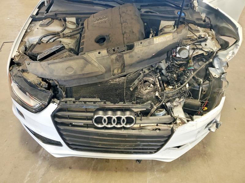 67452726 :رقم المزاد ، WAUHFAFL0FN000405 vin ، 2015 Audi A4 مزاد بيع