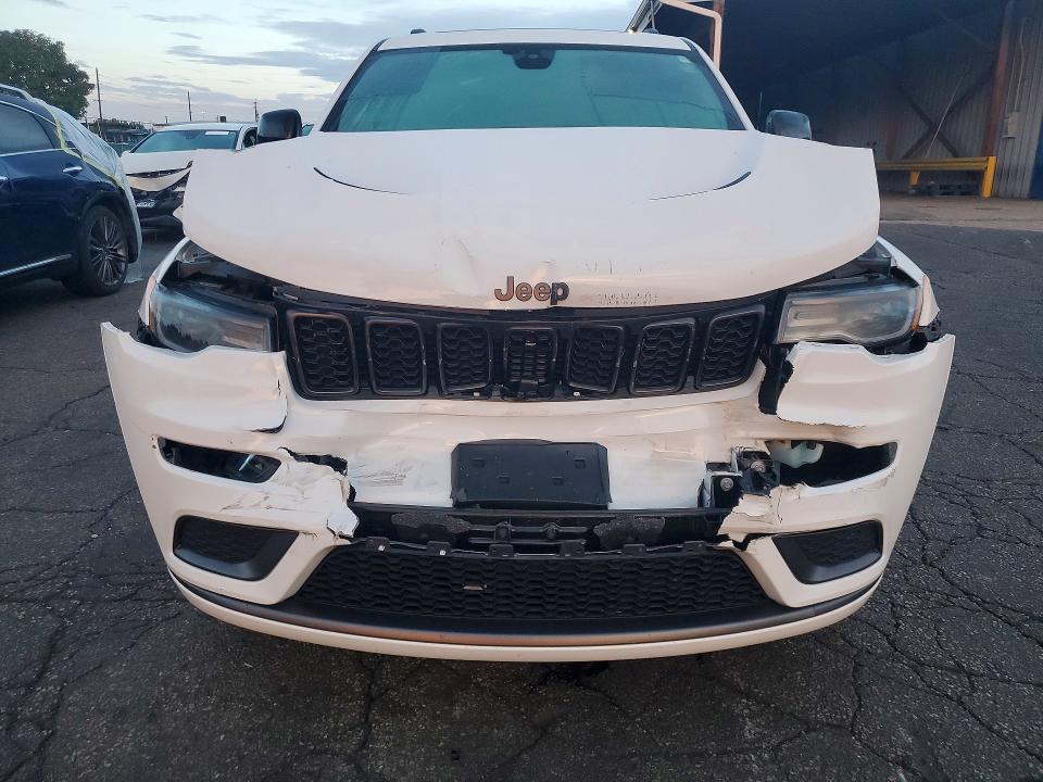 70637126 :رقم المزاد ، 1C4RJFBT1LC386364 vin ، 2020 Jeep Grand Cherokee مزاد بيع