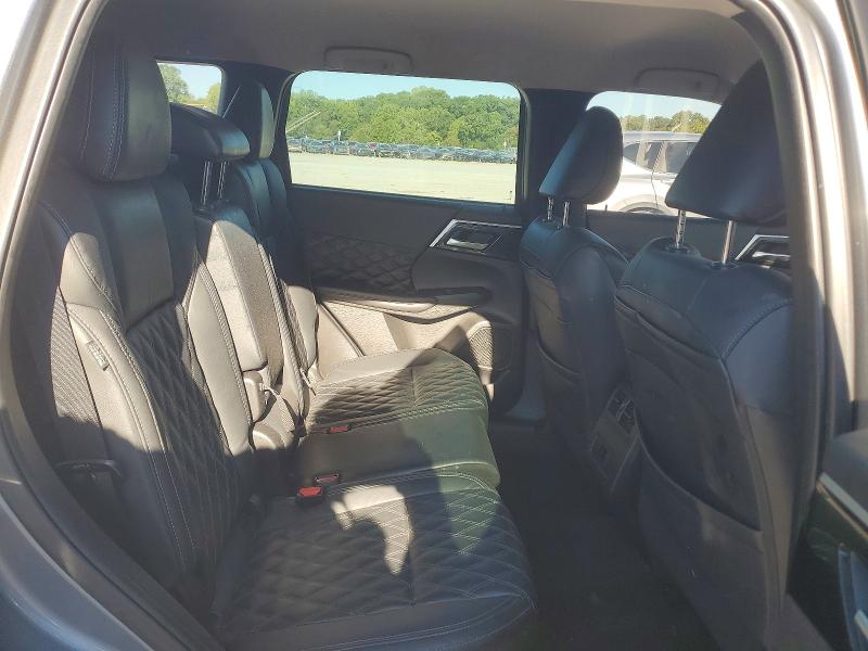 70801656 :رقم المزاد ، JA4J3VA89NZ058828 vin ، 2022 Mitsubishi Outlander مزاد بيع