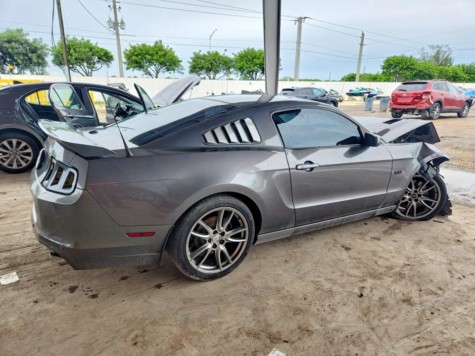 Продажа на аукционе авто 2013 Ford Mustang, vin: 1ZVBP8CFXD5281331, номер лота: 71202126