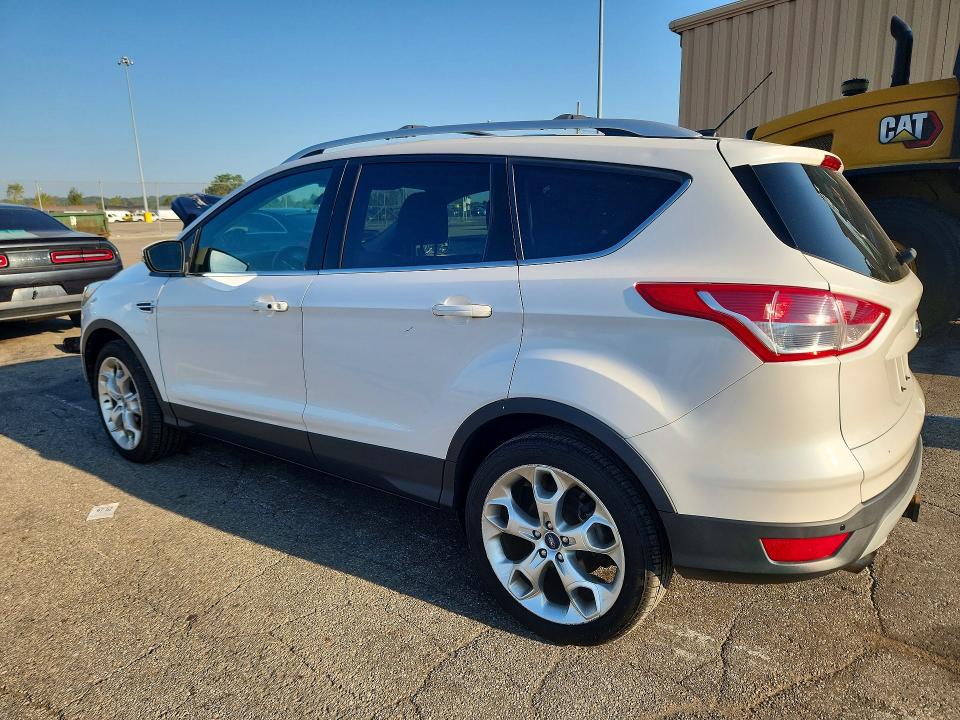 2013 Ford Escape მანქანა იყიდება აუქციონზე, vin: 1FMCU9J95DUA04462, აუქციონის ნომერი: 67462936