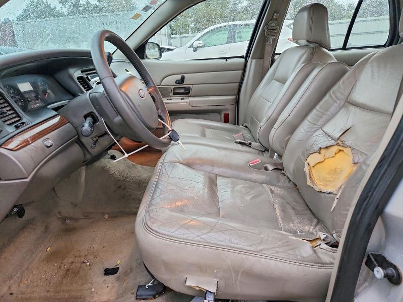 Продажа на аукционе авто 2008 Ford Crown Victoria, vin: 2FAFP74V88X119597, номер лота: 68811266