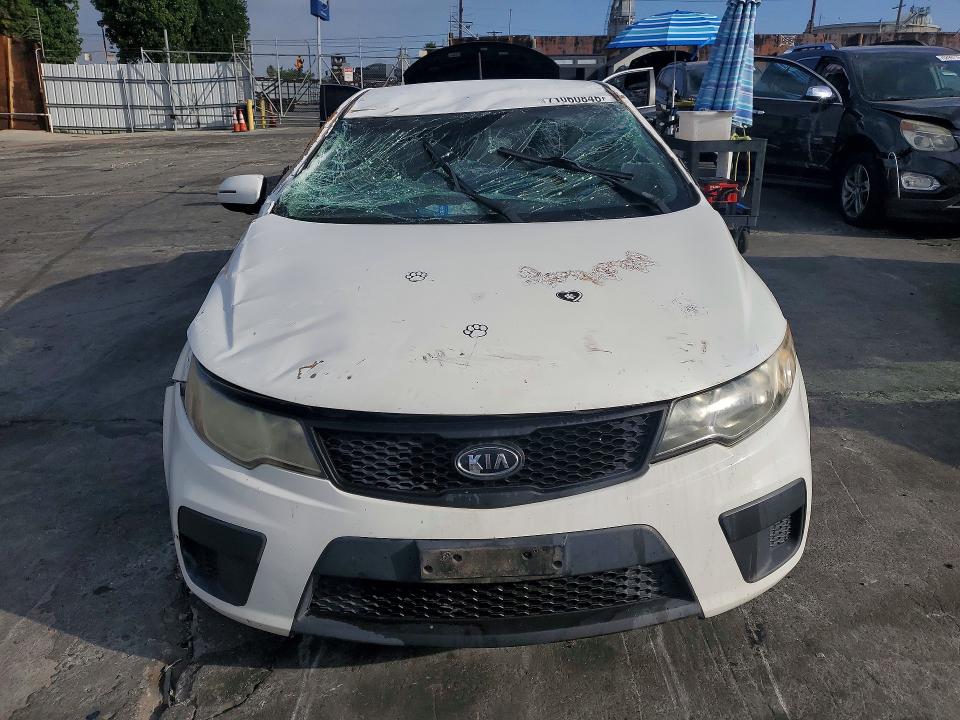 71060846 :رقم المزاد ، KNAFU6A22D5709388 vin ، 2013 Kia Forte Koup مزاد بيع