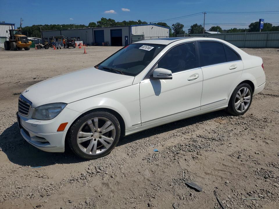 2011 Mercedes-benz C მანქანა იყიდება აუქციონზე, vin: WDDGF8BB6BR153724, აუქციონის ნომერი: 68316166