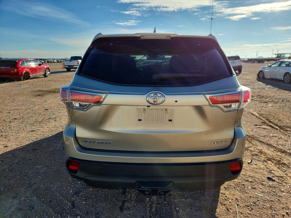 Продажа на аукционе авто 2015 Toyota Highlander, vin: 5TDBKRFH3FS109076, номер лота: 70881276