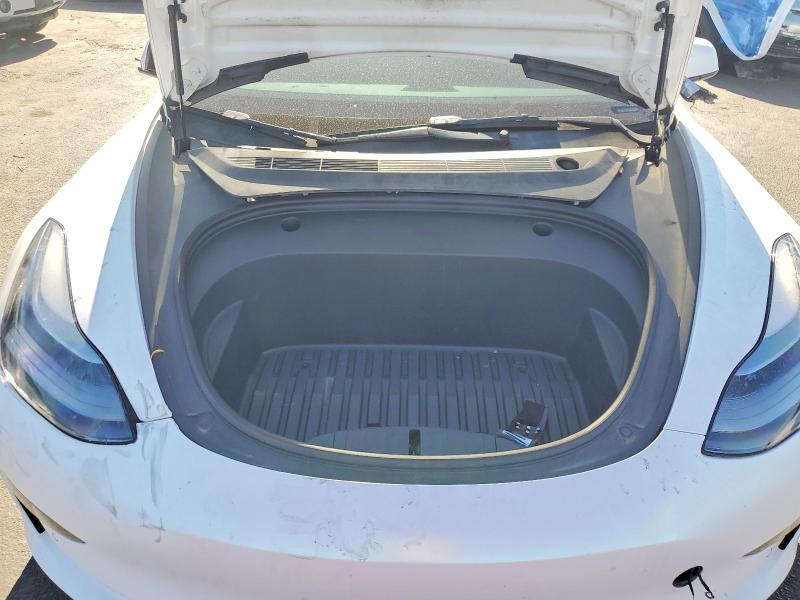 68607026 :رقم المزاد ، 5YJ3E1EB8NF361743 vin ، 2022 Tesla Model 3 مزاد بيع