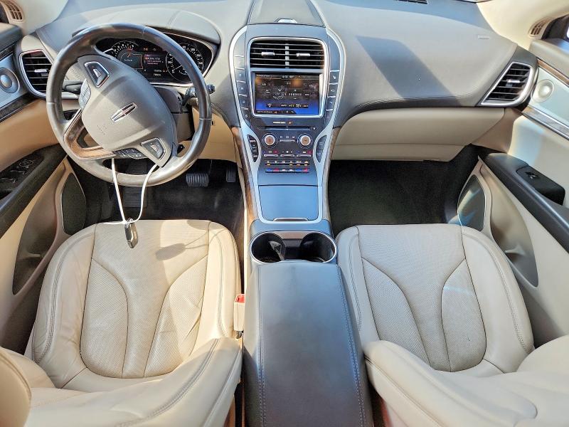 67689636 :رقم المزاد ، 2LMTJ8LR9GBL39531 vin ، 2016 Lincoln Mkx مزاد بيع