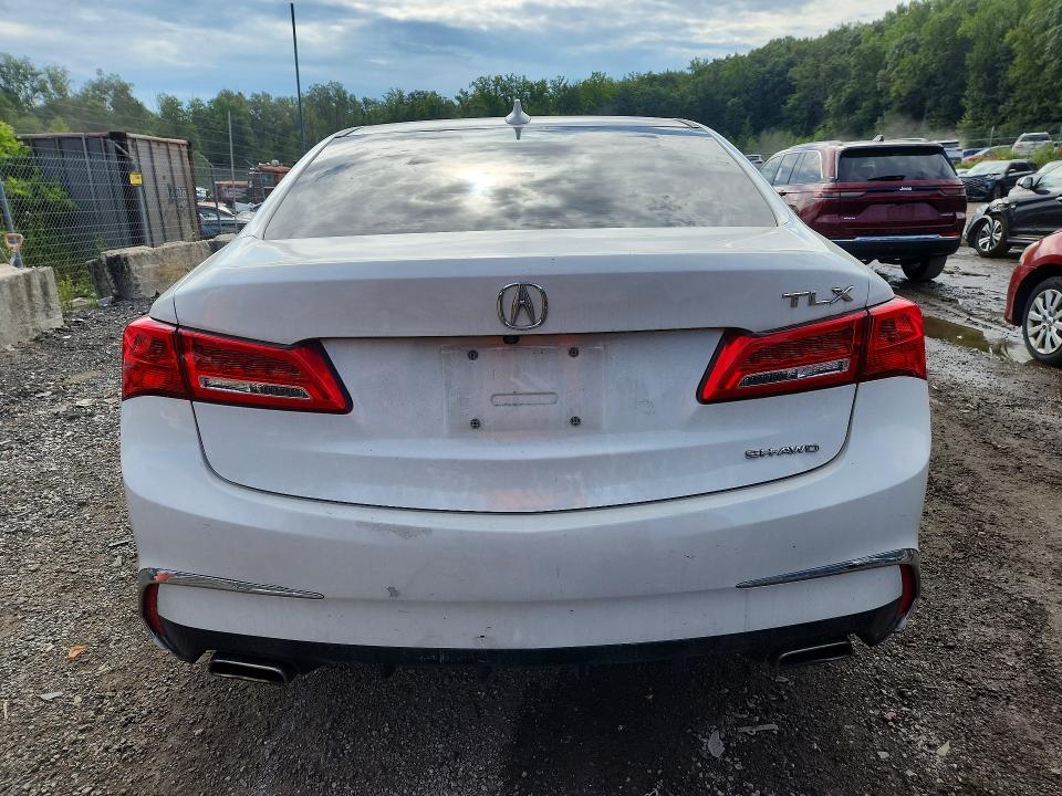 2018 Acura Tlx მანქანა იყიდება აუქციონზე, vin: 19UUB3F57JA003314, აუქციონის ნომერი: 68375976