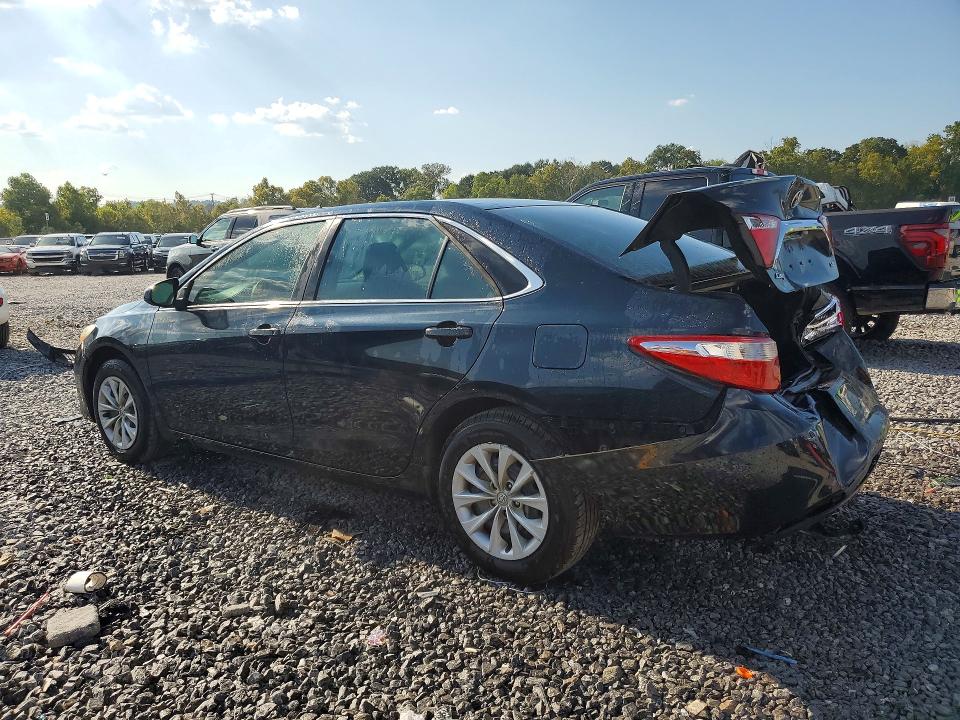 69017606 :رقم المزاد ، 4T1BF1FK7HU648778 vin ، 2017 Toyota Camry مزاد بيع