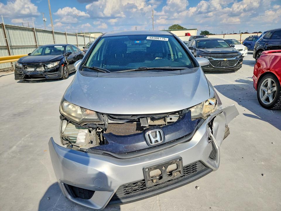 68306176 :رقم المزاد ، JHMGK5H54GX015526 vin ، 2016 Honda Fit مزاد بيع