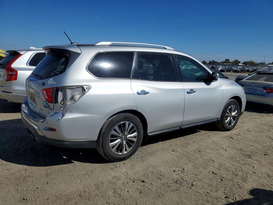 69031036 :رقم المزاد ، 5N1DR2MN0JC608198 vin ، 2018 Nissan Pathfinder مزاد بيع