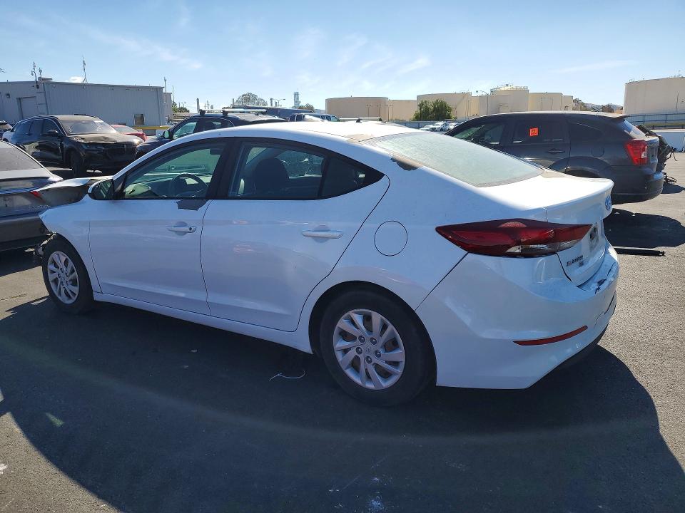 2018 Hyundai Elantra მანქანა იყიდება აუქციონზე, vin: 5NPD74LF5JH272911, აუქციონის ნომერი: 67670986