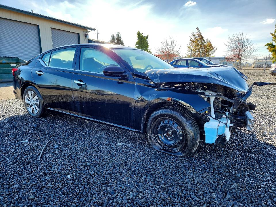 Продаж на аукціоні авто 2022 Nissan Altima, vin: 1N4BL4BV1NN404957, номер лоту: 71302566
