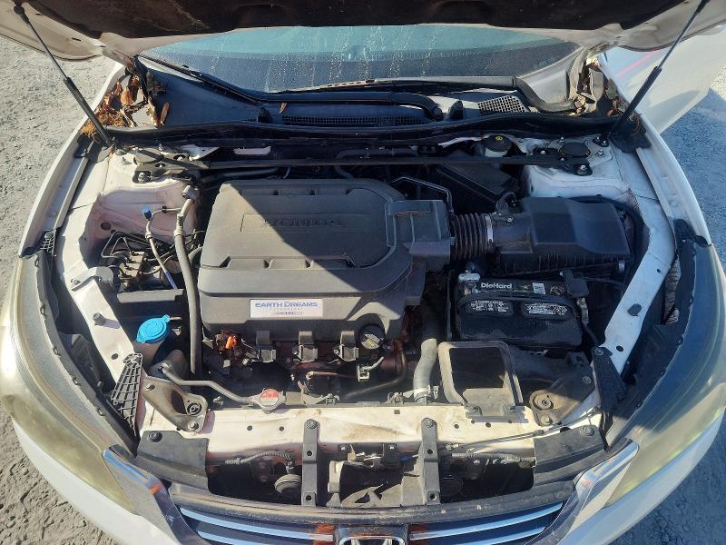 2015 Honda Accord მანქანა იყიდება აუქციონზე, vin: 1HGCR3F89FA027400, აუქციონის ნომერი: 68827976