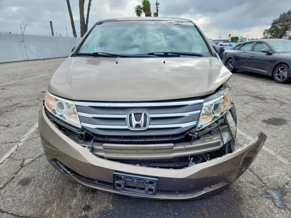 68767936 :رقم المزاد ، 5FNRL5H63CB007437 vin ، 2012 Honda Odyssey مزاد بيع