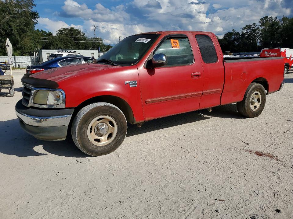69896016 :رقم المزاد ، 1FTRX17W3YNB02944 vin ، 2000 Ford F150 مزاد بيع
