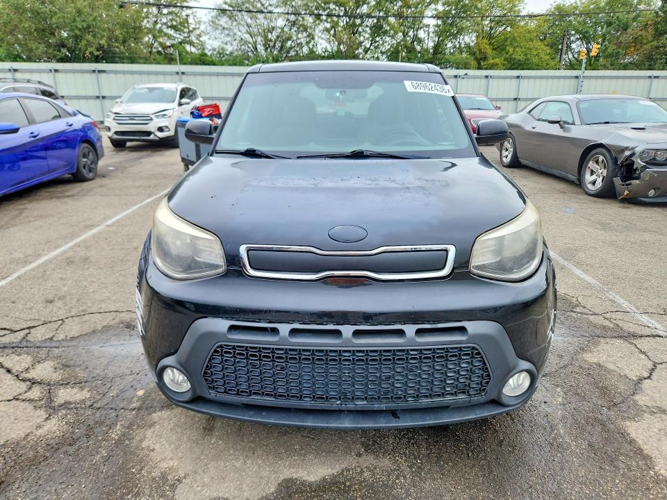 68962436 :رقم المزاد ، KNDJN2A27F7753364 vin ، 2015 Kia Soul مزاد بيع