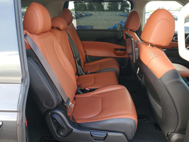 2023 Kia Carnival მანქანა იყიდება აუქციონზე, vin: KNDNE5H36P6237389, აუქციონის ნომერი: 69136976