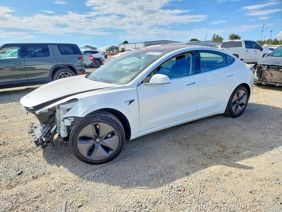 2018 Tesla Model 3 მანქანა იყიდება აუქციონზე, vin: 5YJ3E1EA7JF017256, აუქციონის ნომერი: 68249176