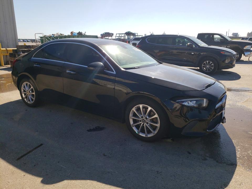 69411916 :رقم المزاد ، W1K3G4EB0MJ267073 vin ، 2021 Mercedes-benz A مزاد بيع