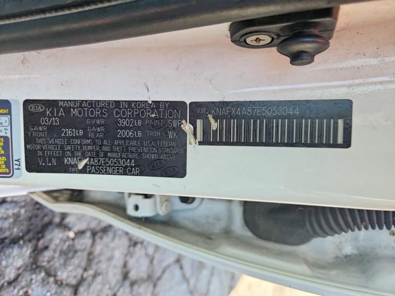 70137256 :رقم المزاد ، KNAFX4A87E5053044 vin ، 2014 Kia Forte مزاد بيع