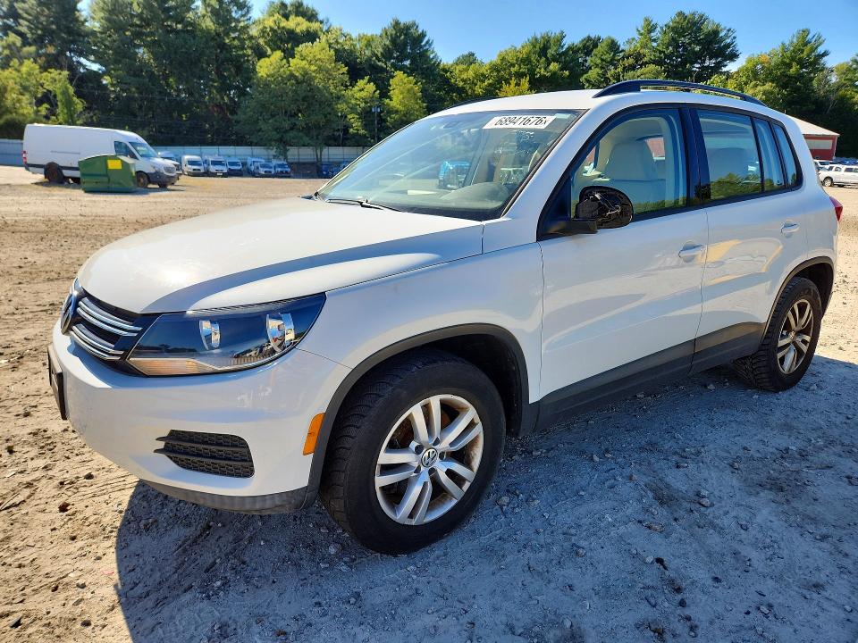 Aukcja sprzedaży 2016 Volkswagen Tiguan, vin: WVGBV7AX1GW525893, numer aukcji: 68941676