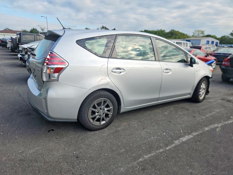 69364456 :رقم المزاد ، JTDZN3EUXHJ065868 vin ، 2017 Toyota Prius V مزاد بيع
