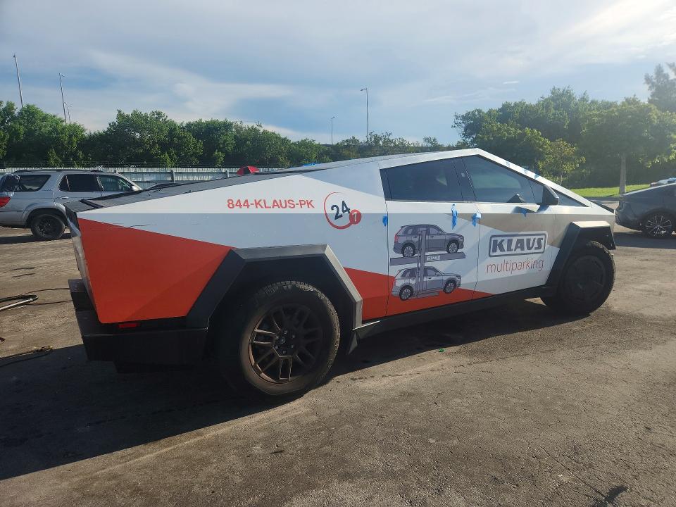Продаж на аукціоні авто 2025 Tesla Cybertruck, vin: 7G2CEHED6SA069539, номер лоту: 67310006