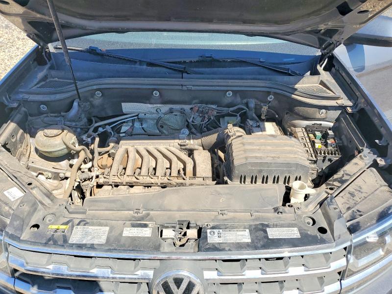 68597616 :رقم المزاد ، 1V2LR2CA7JC582583 vin ، 2018 Volkswagen Atlas مزاد بيع