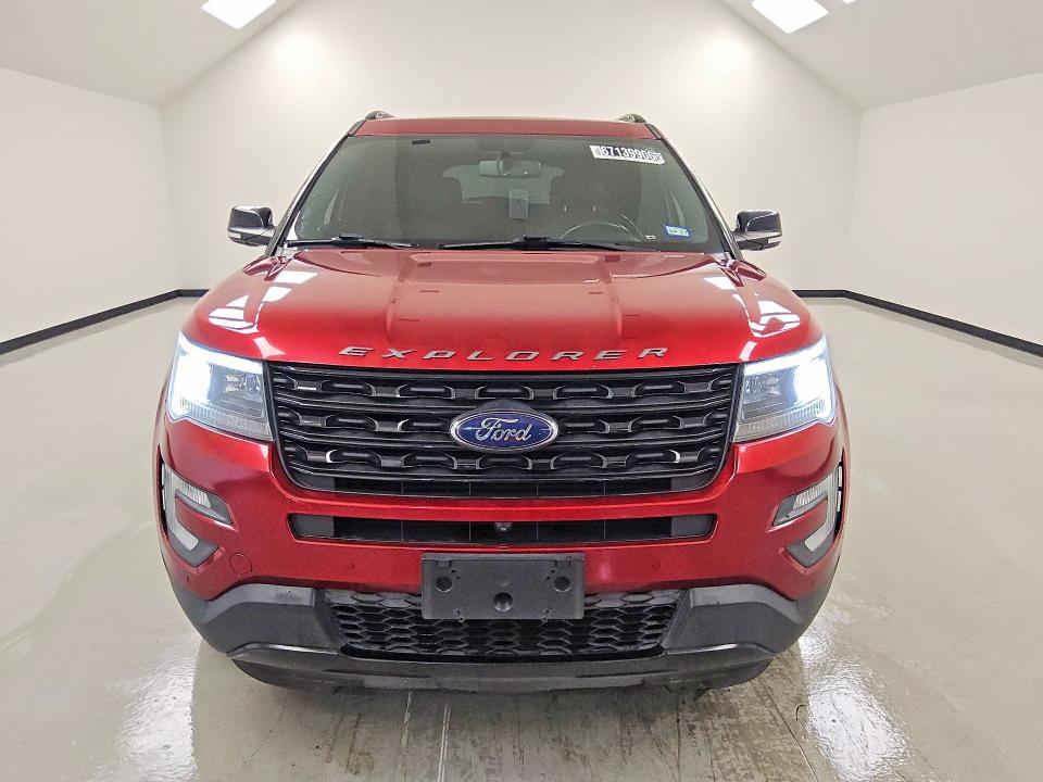 67139906 :رقم المزاد ، 1FM5K8GT3HGD85728 vin ، 2017 Ford Explorer مزاد بيع