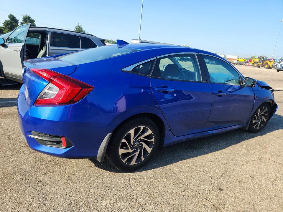 Продажа на аукционе авто 2017 Honda Civic, vin: 19XFC2F74HE001429, номер лота: 67437526
